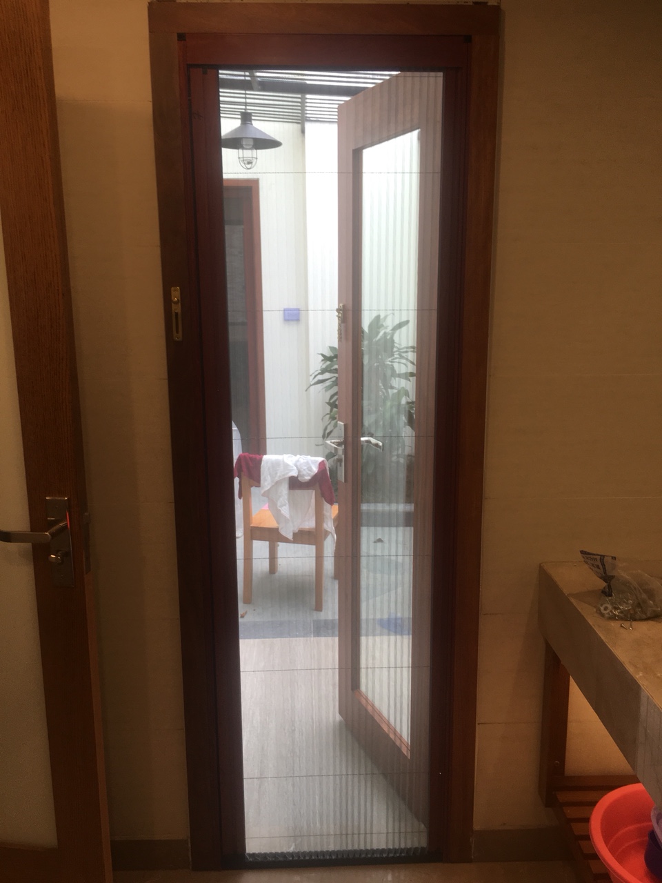 Alo House thi công phân phối cửa lưới chống muỗi xếp xích không ray NoiThatPhatDat 1 cánh 05 MSP SWC-1