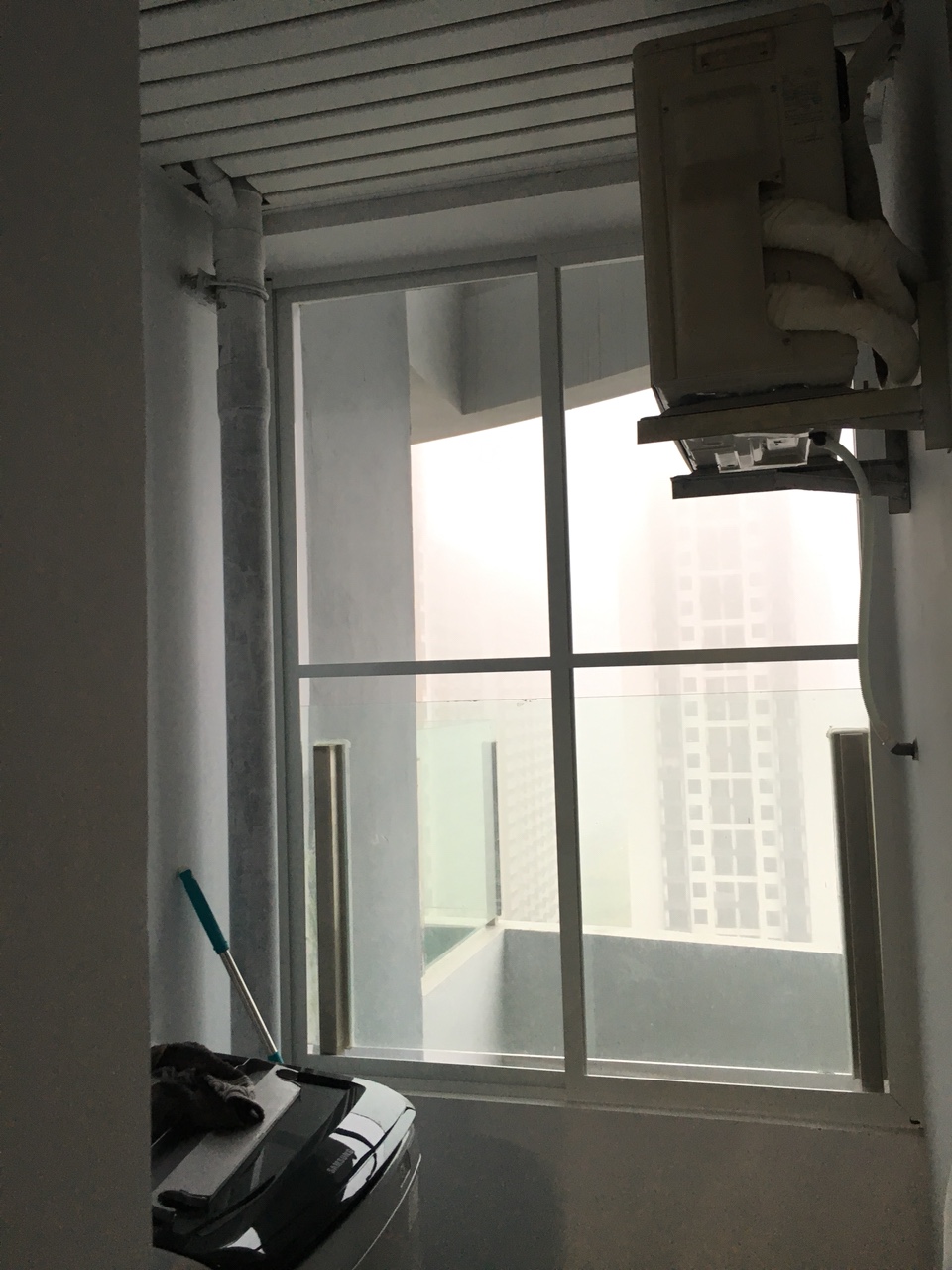 Cửa lưới chống muỗi Alo House giúp chống muỗi và côn trùng vào nhà